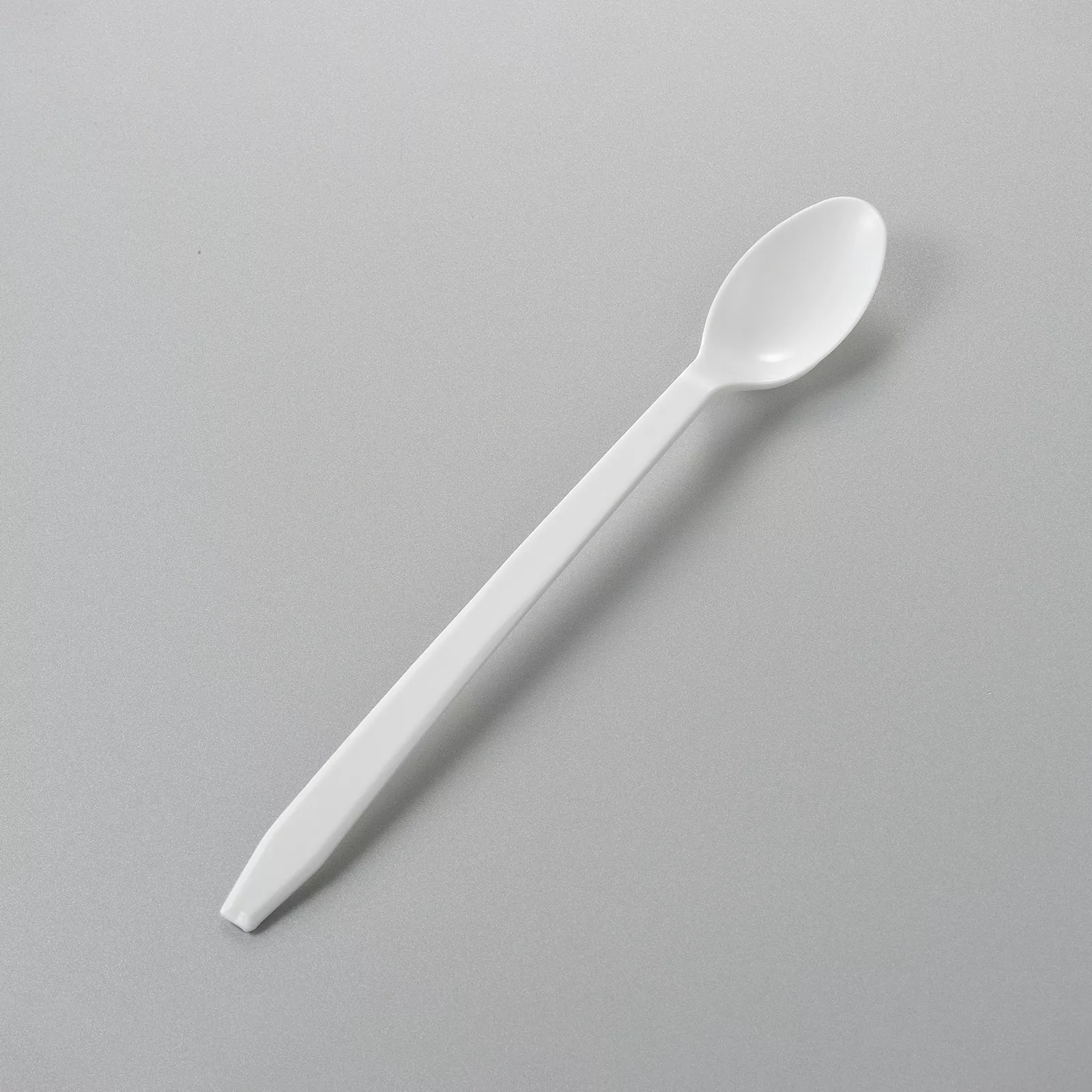 SY-PPC05 Medaim-Heavy Weight Plastic Soda Spoon White