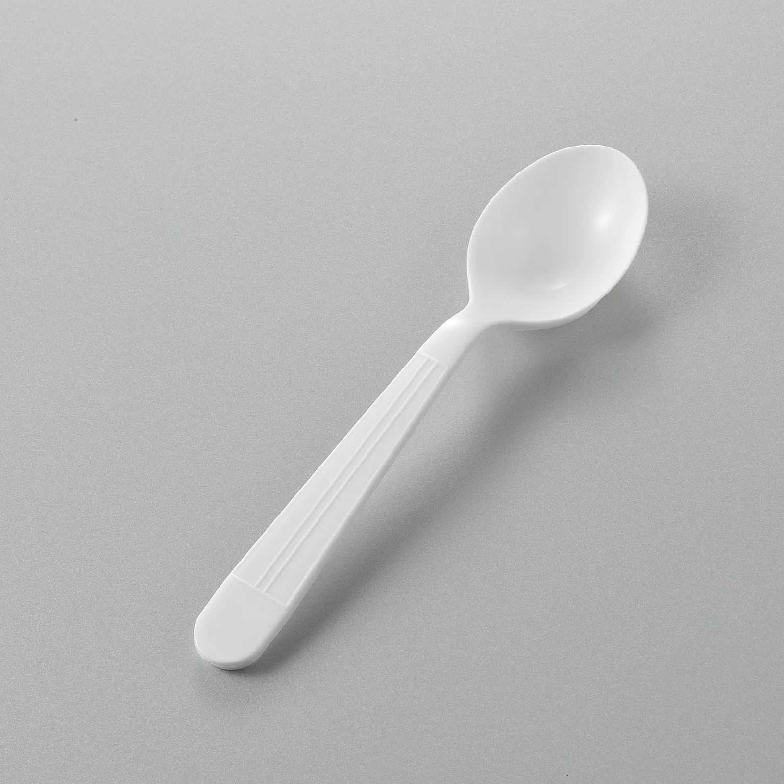 SY-PPC03 Heavy Weight Plastic Soupspoon White
